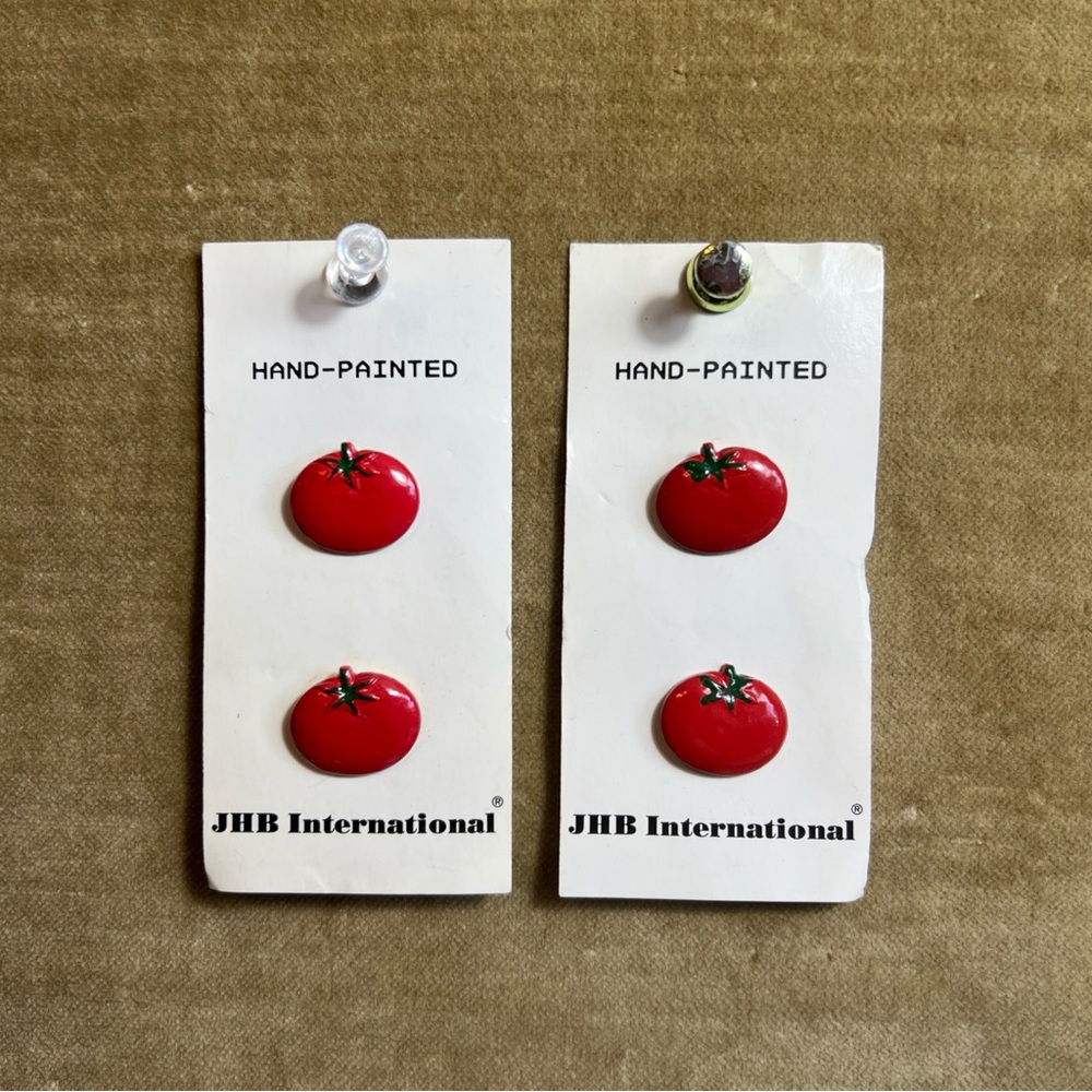 JHB International Tomato Fruit Vegetable Garden Shank Buttons Korea Vtg 5/8" NWT